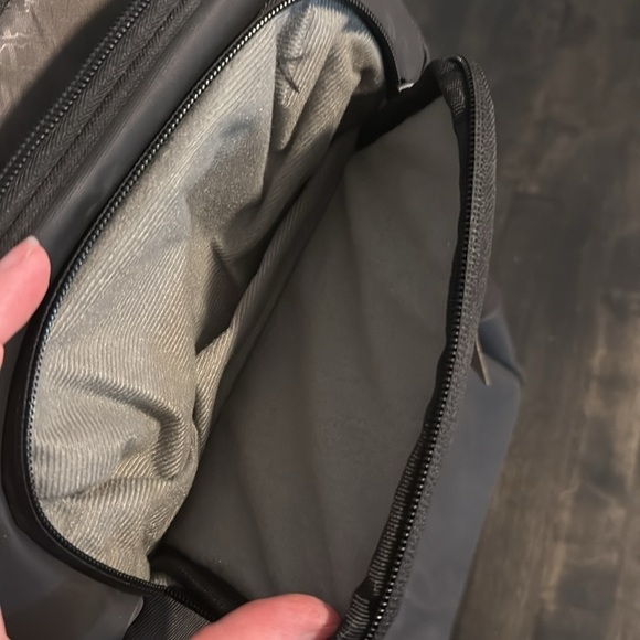 Targus Black ECO Smart Tech Travel Backpack NWT - Picture 5 of 9